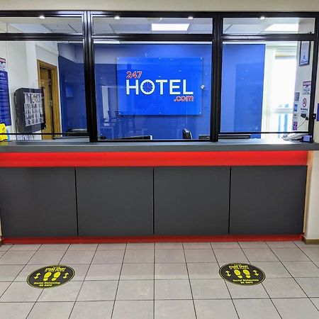 247Hotel.Com Олдхам Экстерьер фото